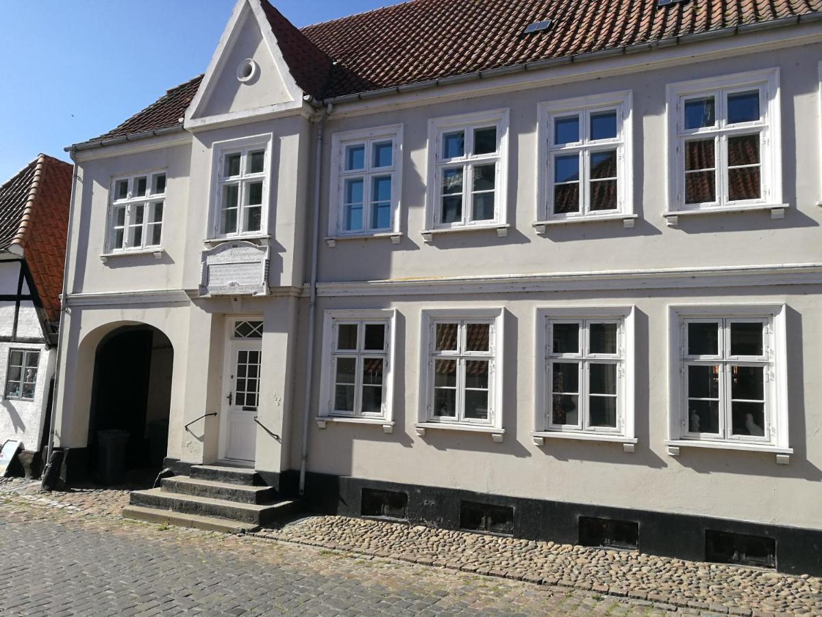 Kjobing Manor Panzió Ærøskøbing Kültér fotó