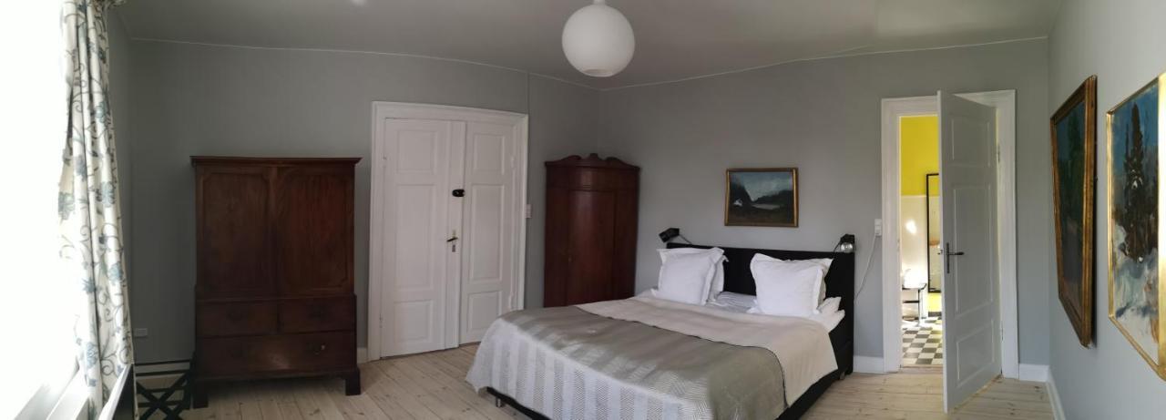 Kjobing Manor Panzió Ærøskøbing Kültér fotó