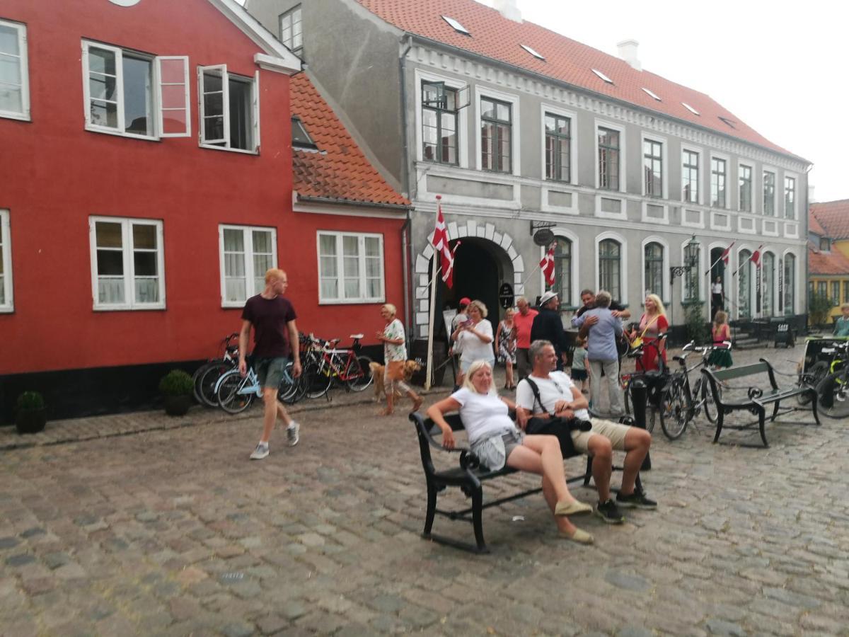 Kjobing Manor Panzió Ærøskøbing Kültér fotó